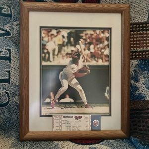 🔥 Sale-Eddie Murray Autographed Photo and Minnesota Twins 3000 Hit Ticket